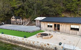 Umilabo Retreat - 船で行く海辺のプライベート宿泊
